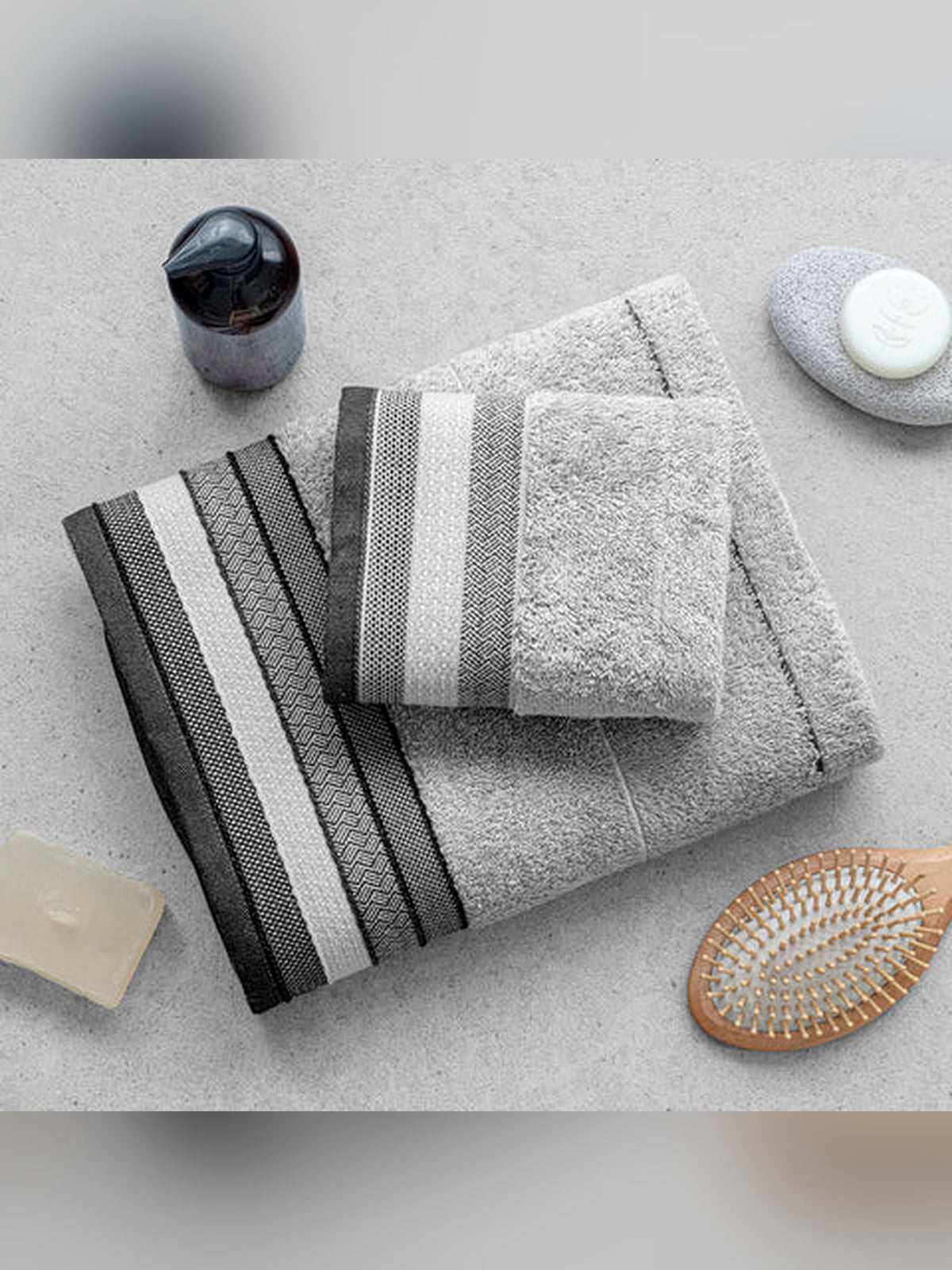 Picasso 3-Piece Towel Set Linear Border
