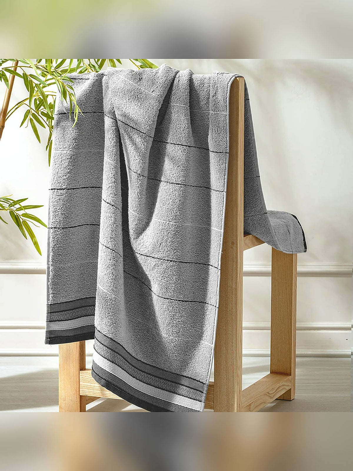 Picasso Bath Towel Linear Border