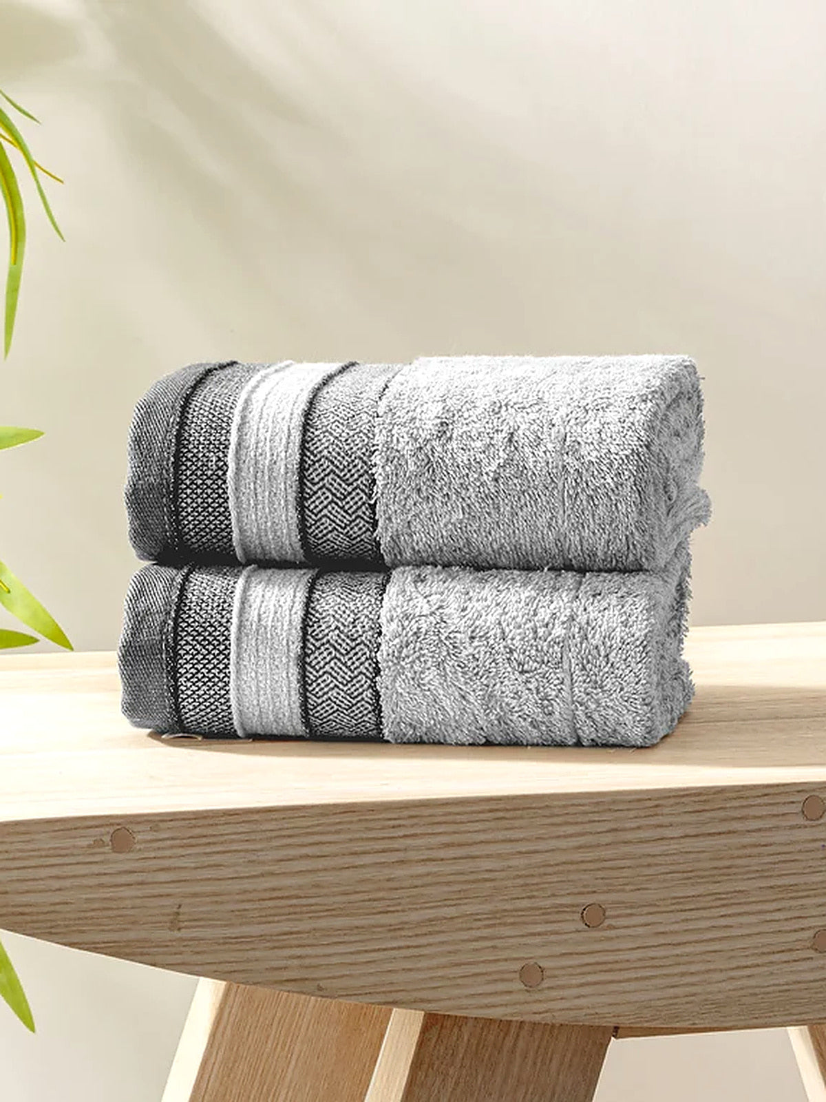 Picasso Hand Towel Linear Border