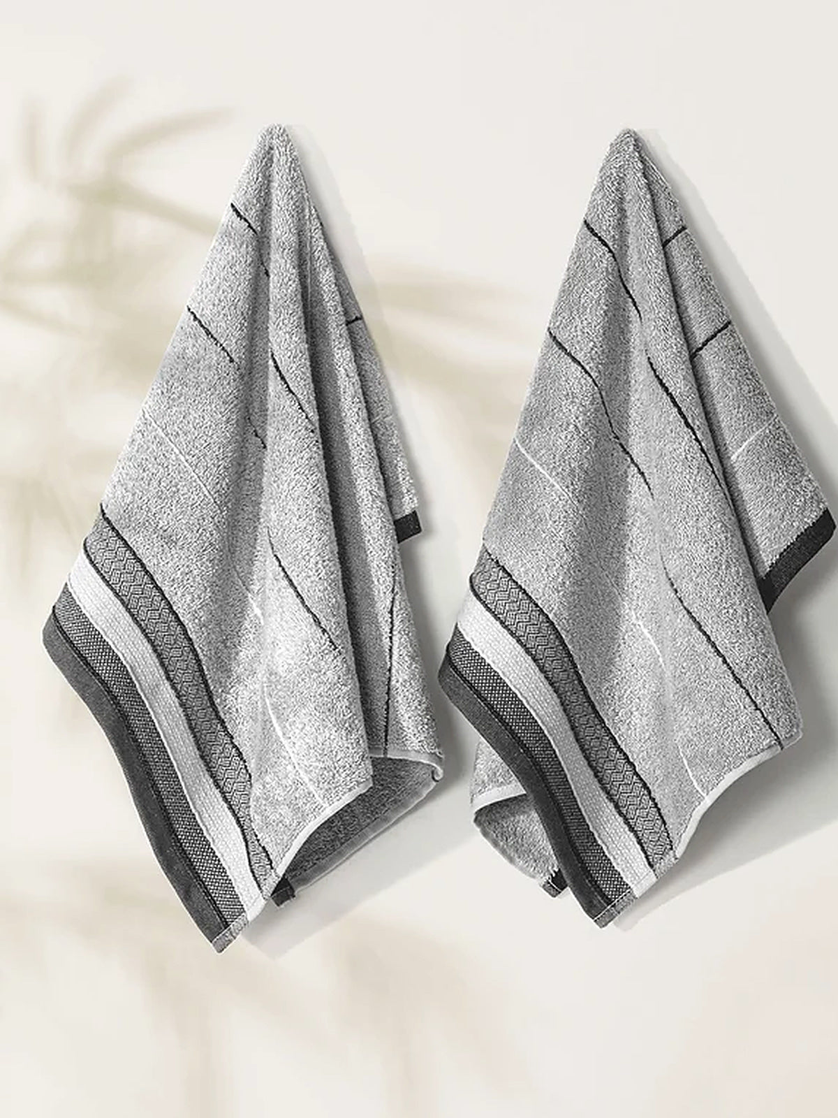Picasso Hand Towel Linear Border