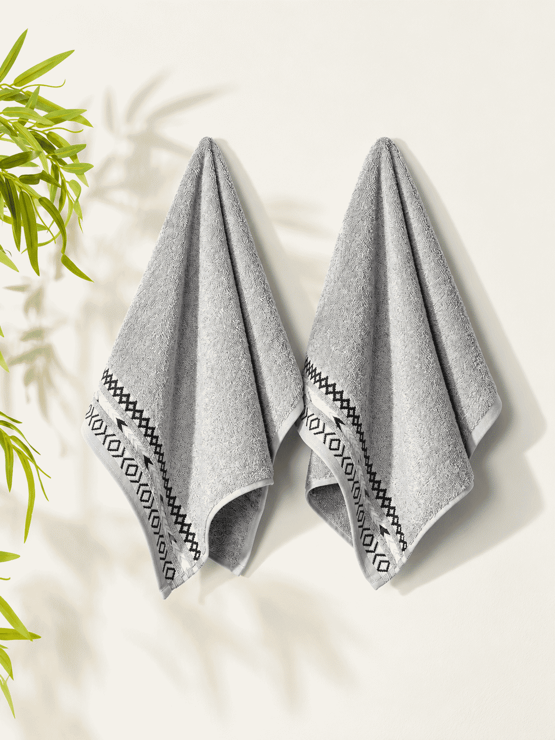 Picasso Hand Towel Tribal Border