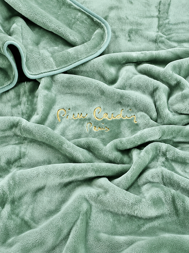 Pierre Cardin Nancy Blankets