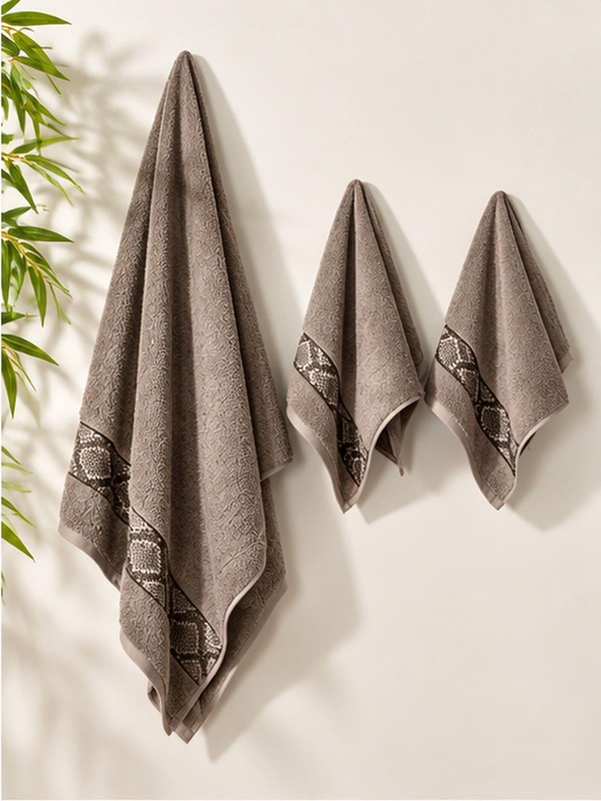 Picasso 3-Piece Towel Set Diamond Border