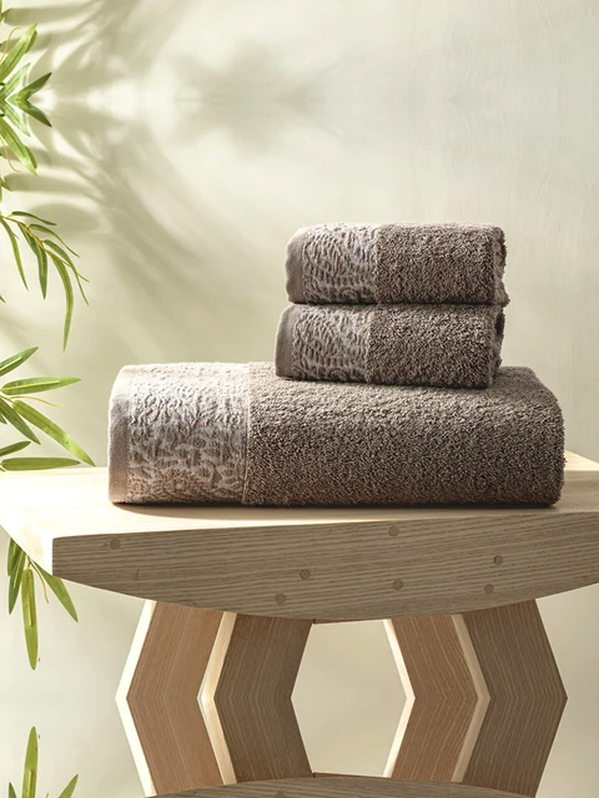 Picasso 3-Piece Towel Set Floral Border