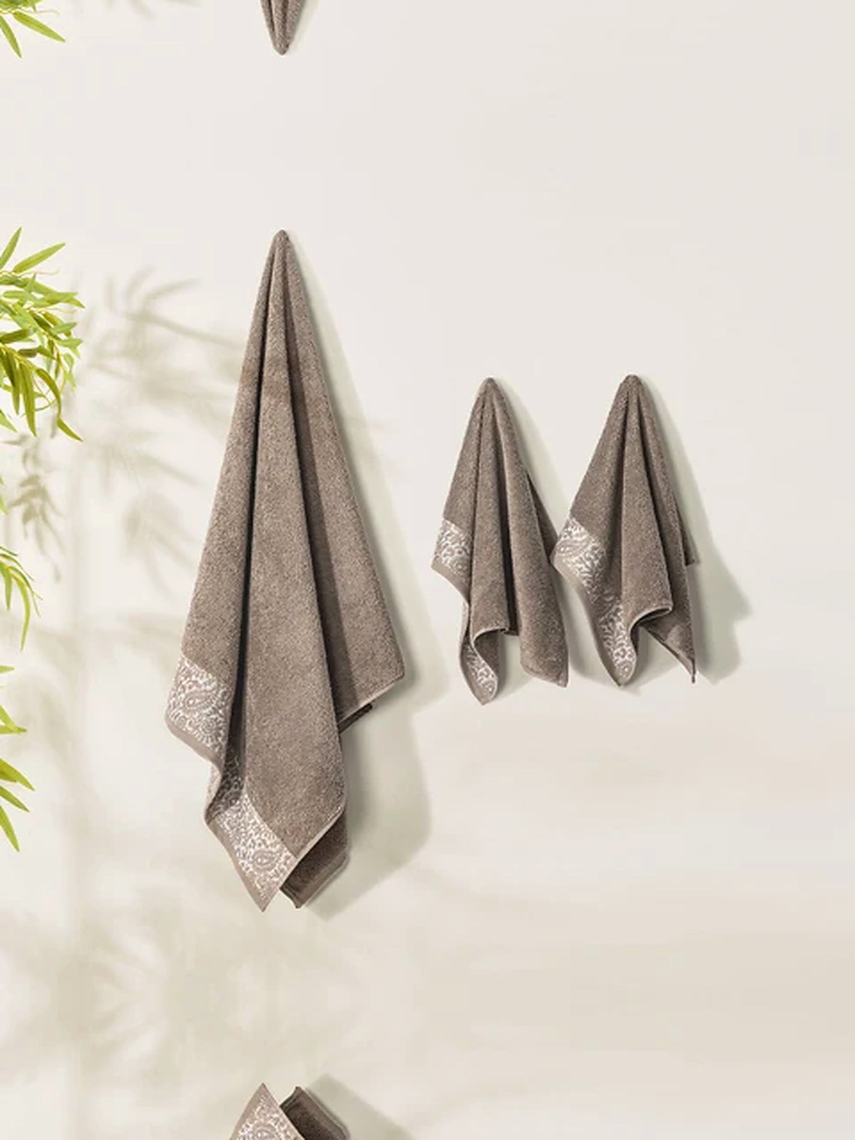Picasso 3-Piece Towel Set Floral Border