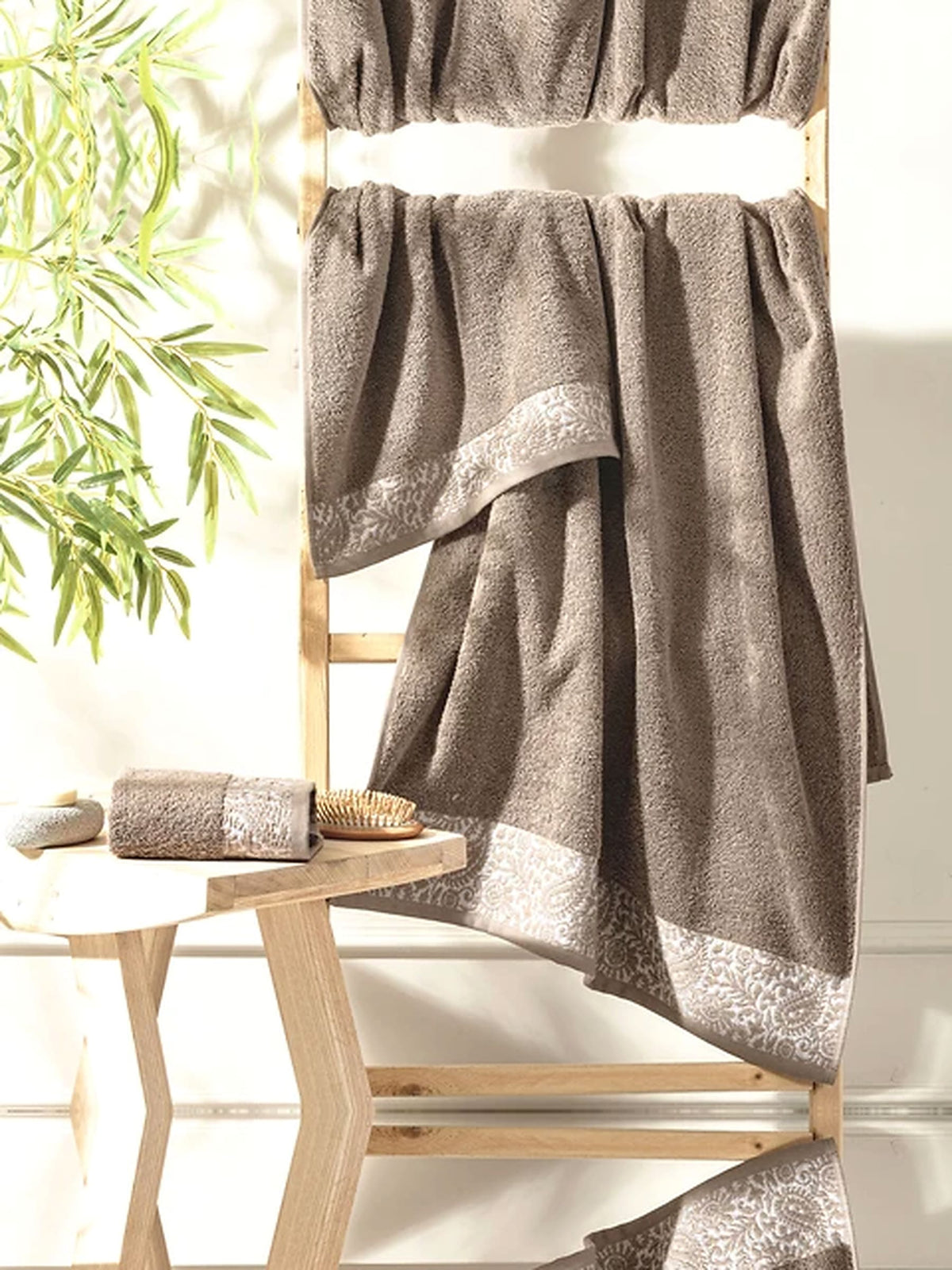 Picasso 3-Piece Towel Set Floral Border