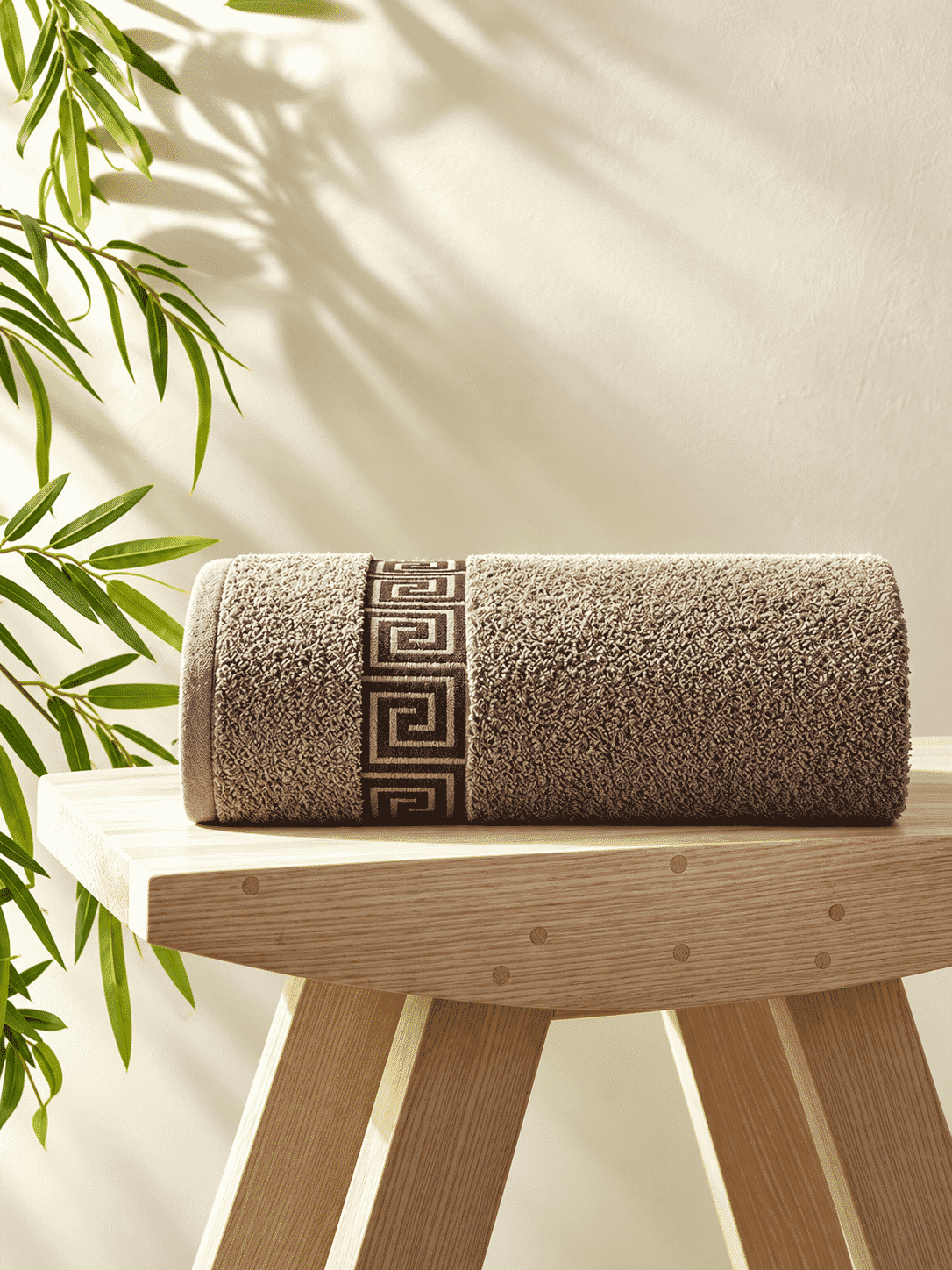 Picasso Bath Towel - Greek Key Border