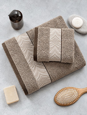 Picasso 3-Piece Towel Set  Herringbone Border