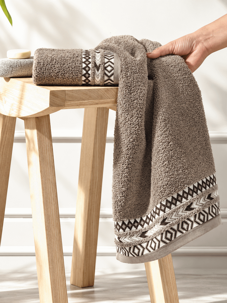 Picasso Hand Towel Tribal Border