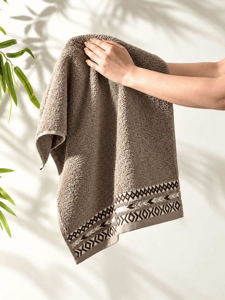 Picasso Hand Towel Tribal Border