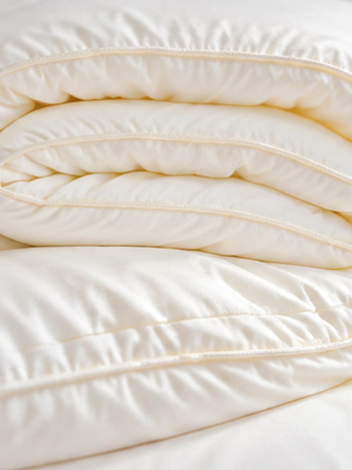 Milk Quilt 350 GSM For Extreme Winters