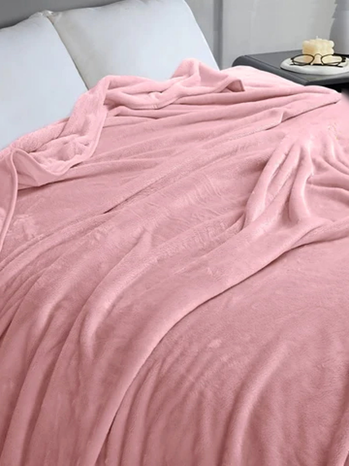 Pierre Cardin Roche 745 Blanket