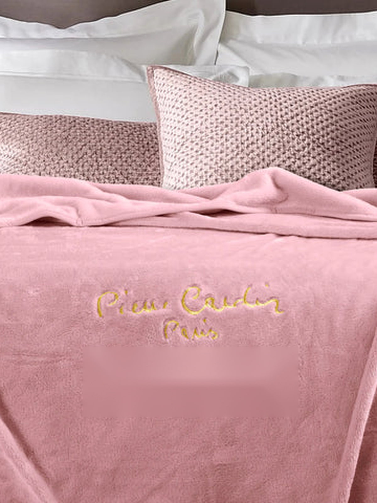 Pierre Cardin Roche 745 Blanket