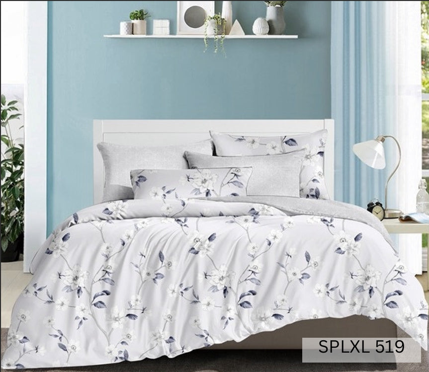 White bedsheet with fine blue-grey floral sprays, English Home 220TC SPLXL519