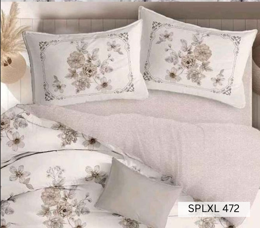 White bedding with grey-green damask floral bouquets, English Home 220TC SPLXL472