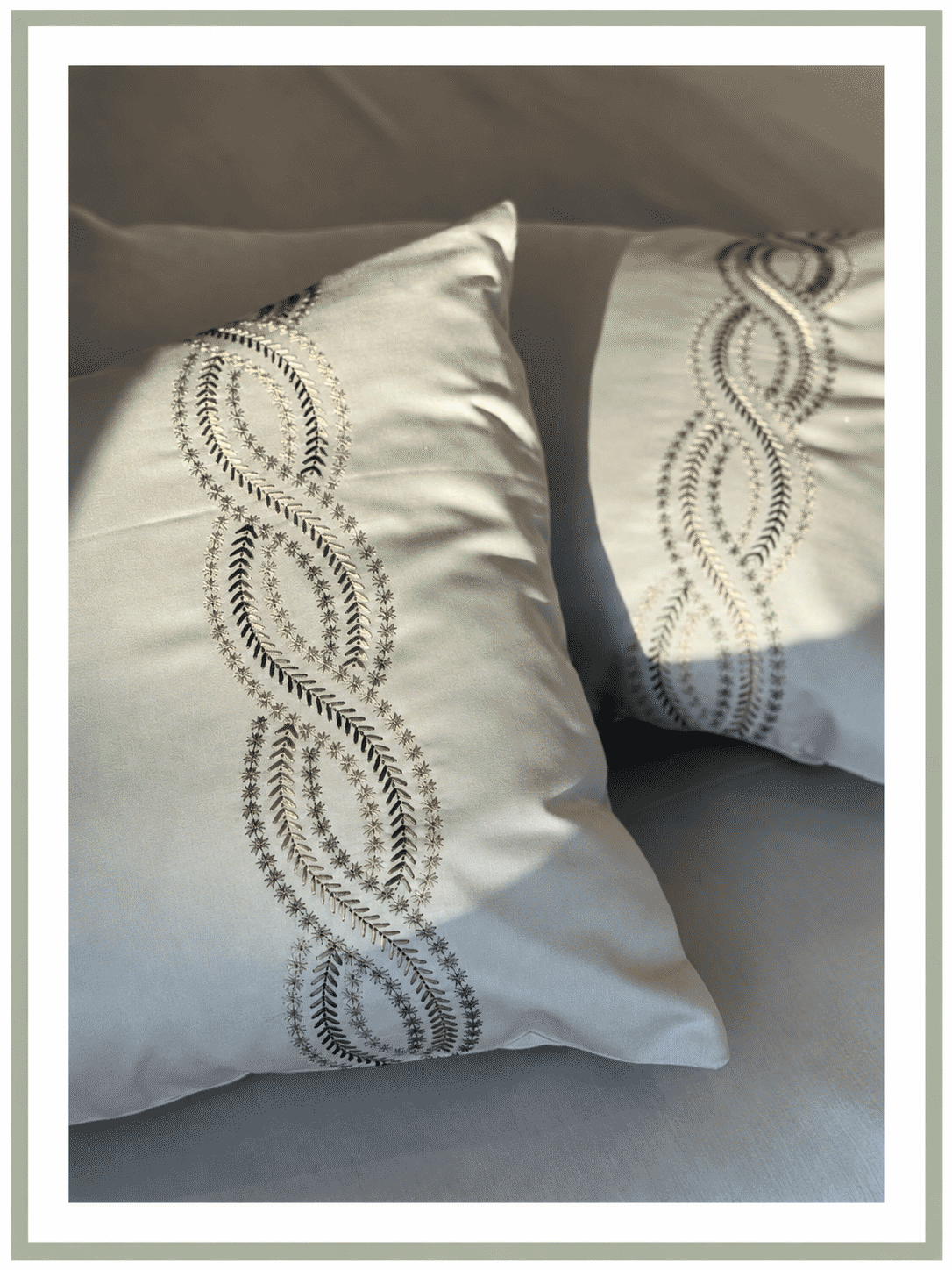 Syona-Lily-1000TC-Cotton-King-Size-Bedsheet