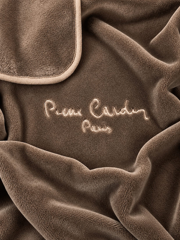 Pierre Cardin Nancy Blankets