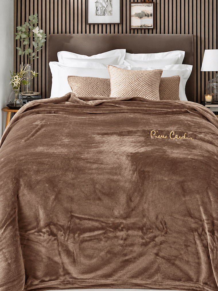 Pierre Cardin Roche 745 Blanket - Jagdishstoreonline 
