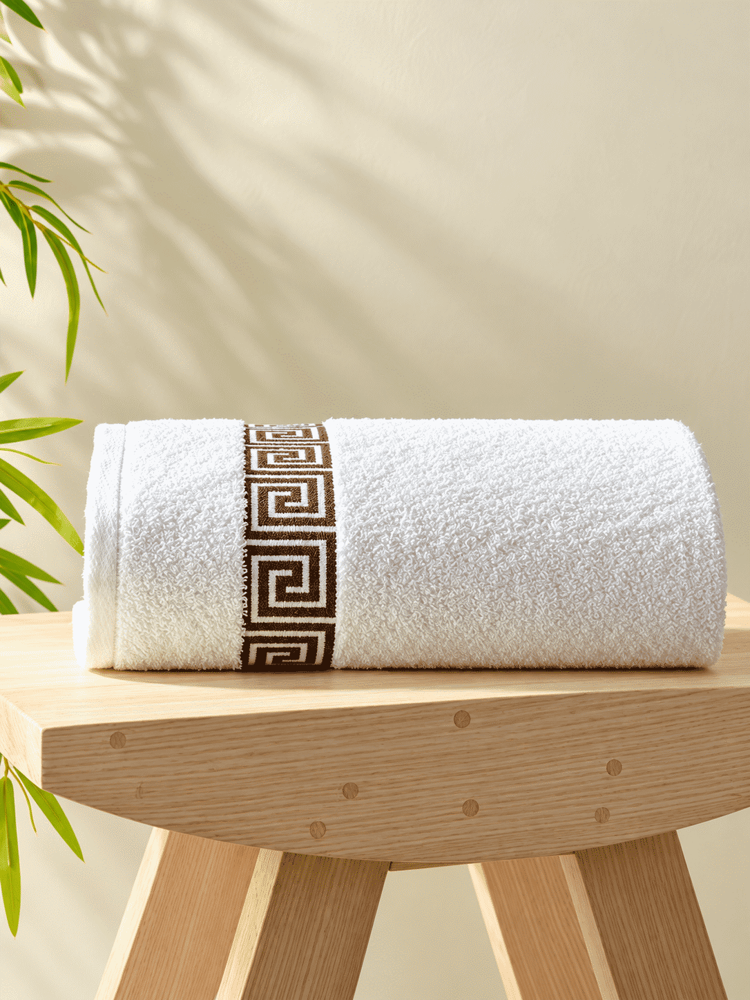 Picasso Bath Towel - Greek Key Border