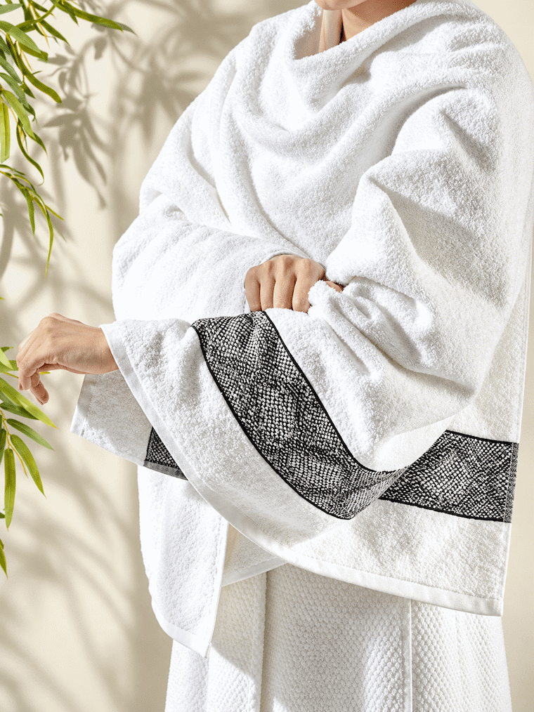Picasso Bath Towel Diamond Border