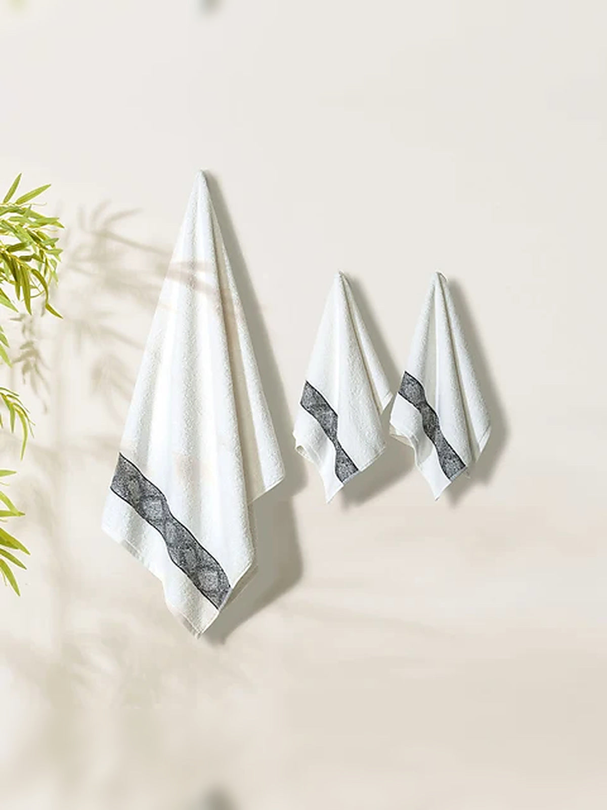 Picasso 3-Piece Towel Set Diamond Border