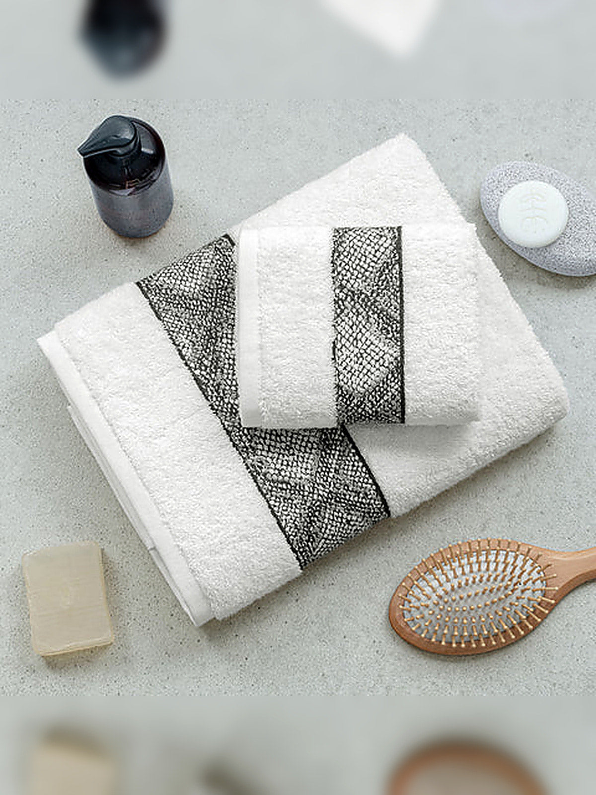 Picasso 3-Piece Towel Set Diamond Border