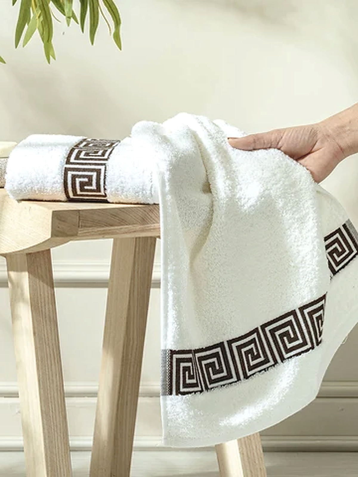 Picasso Hand Towel Greek Key Border
