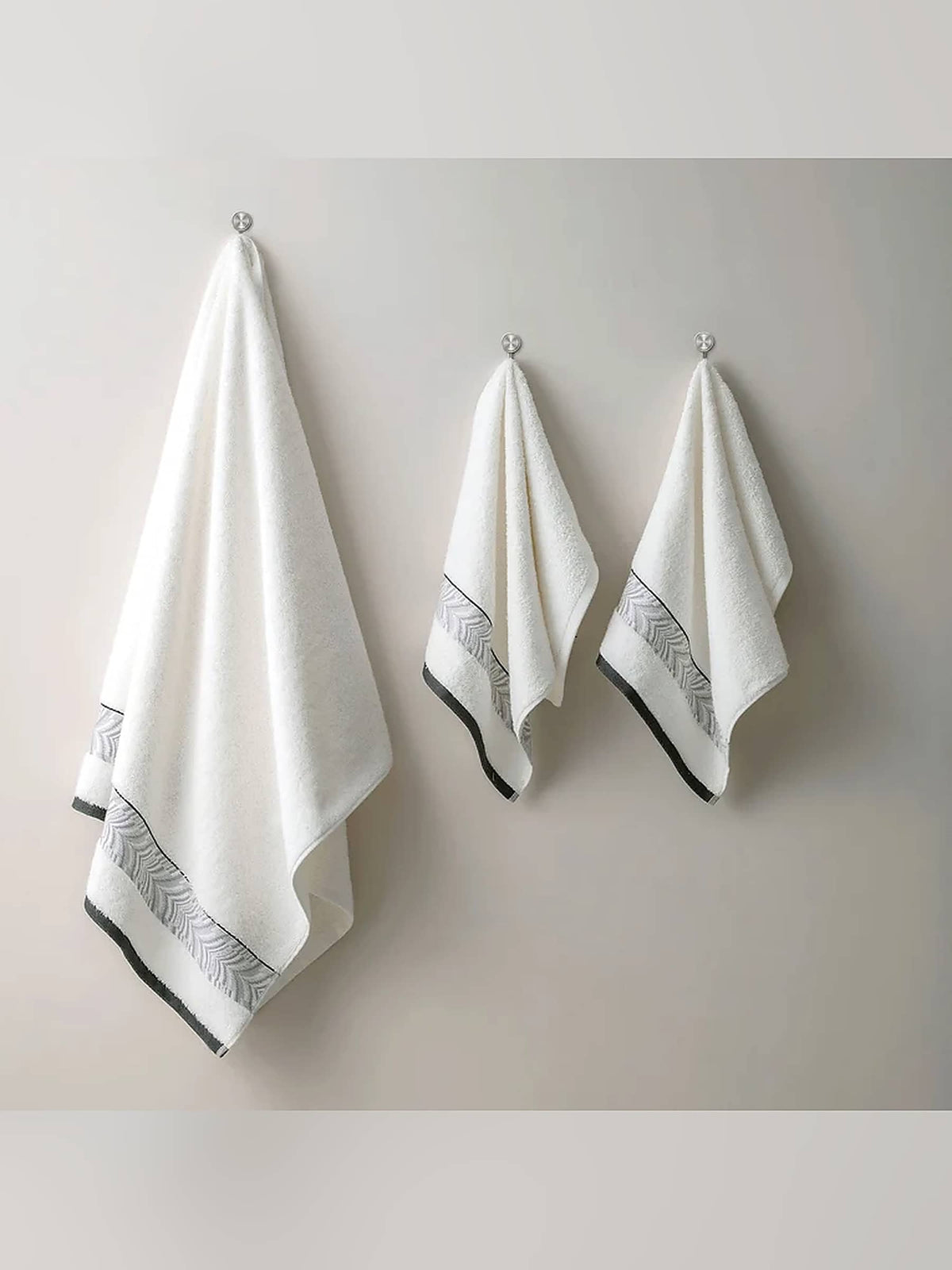 Picasso 3-Piece Towel Set  Herringbone Border