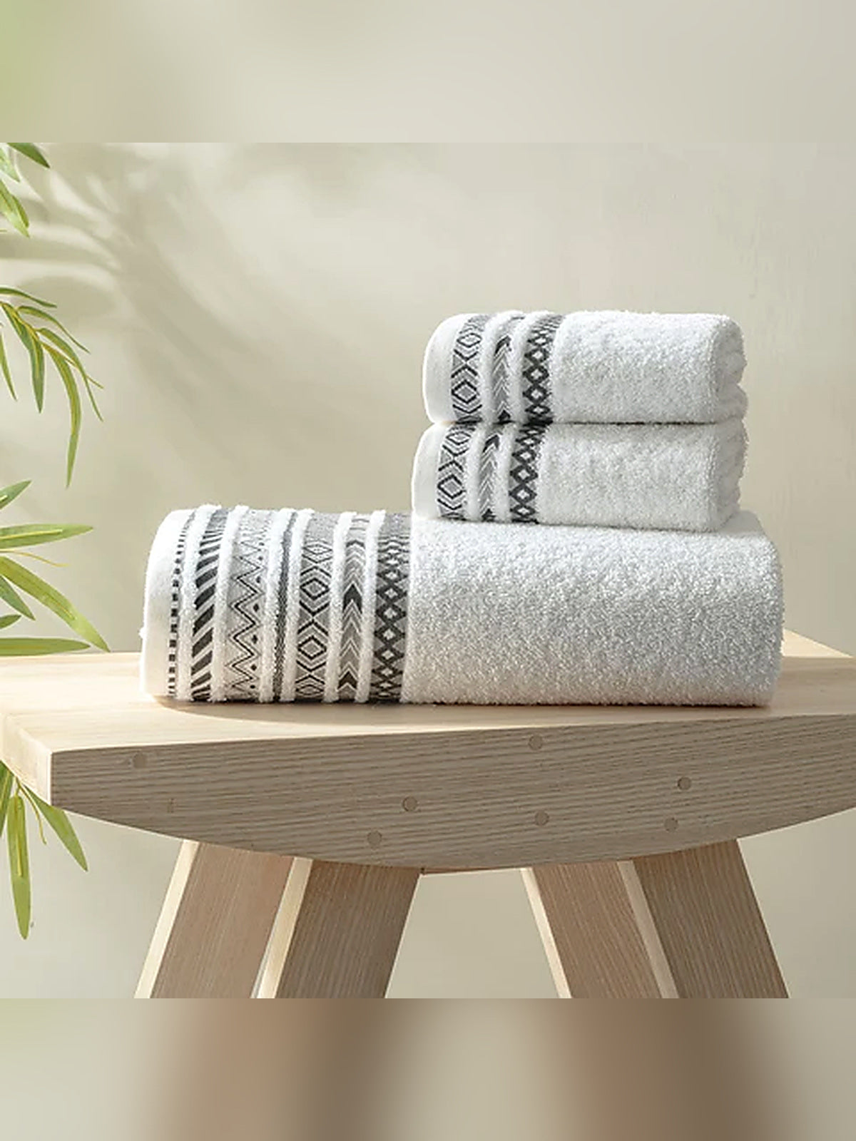 Picasso 3-Piece Towel Set Tribal Border
