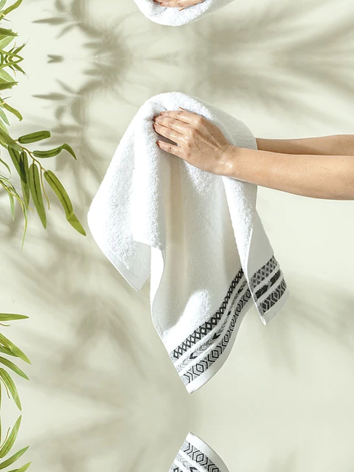 Picasso Hand Towel Tribal Border