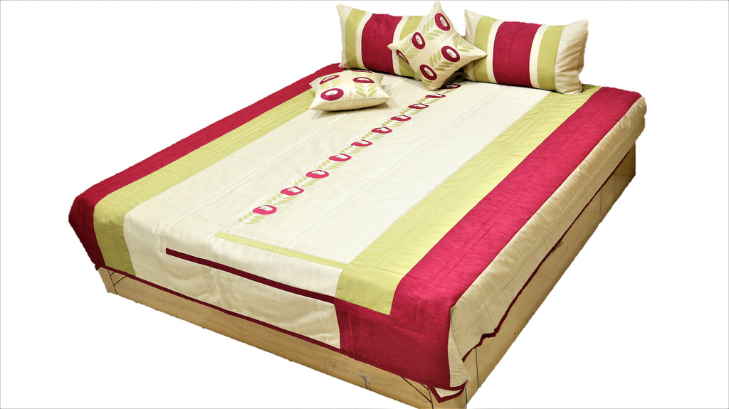 Spring Bail PolySilk Quilted BedCover Set-(1 bedcover+ 2 Pillow Covers + 2 Cushion Covers) - Jagdish Store Online Since 1965