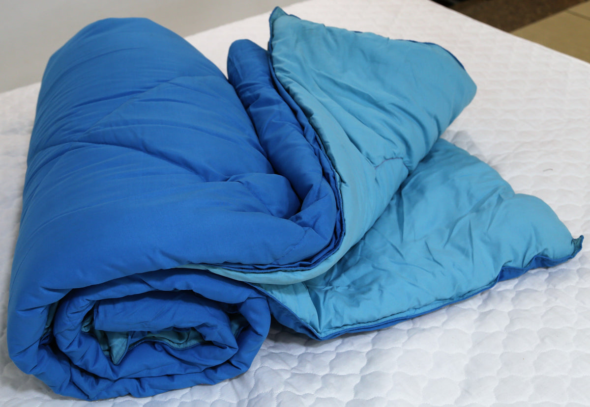 Double Shade Reversible (Blue) PolyCotton Quilt (90x100 Inch)-300 GSM - Jagdish Store Online Since 1965