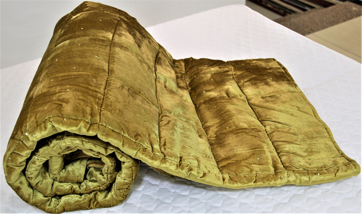 Work(Golden)Chenille Quilt (90x108 Inch)-300GSM - Jagdish Store Online Since 1965