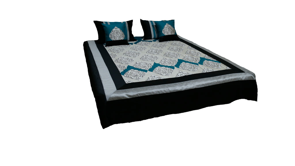 Signature Non Quated Double Bedcover with Pillow Cover and Cushion Covers
