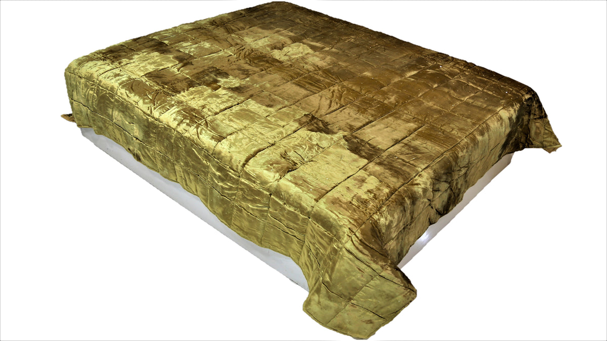 Gold Chenille Quilt front view